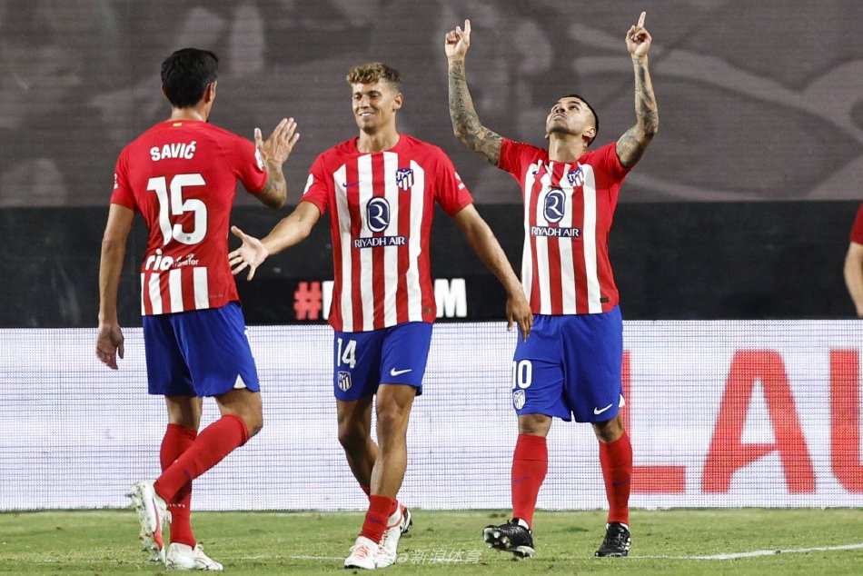 全面压制对 全面压制对