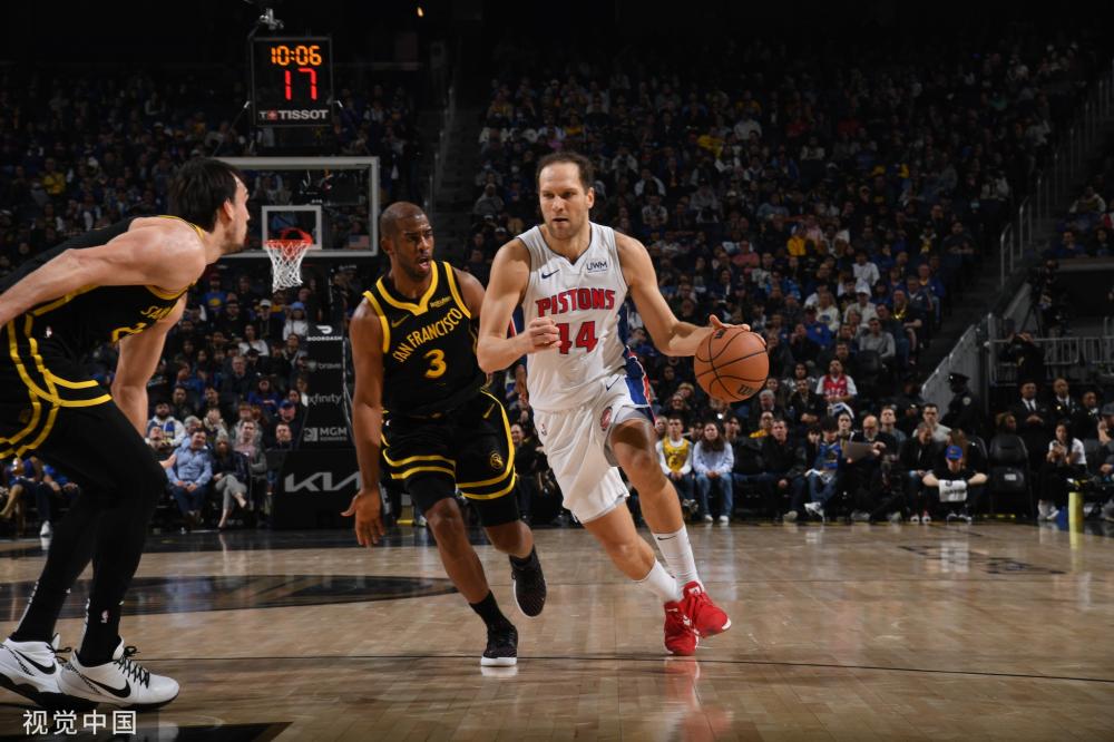 大的后防线 大的后防线