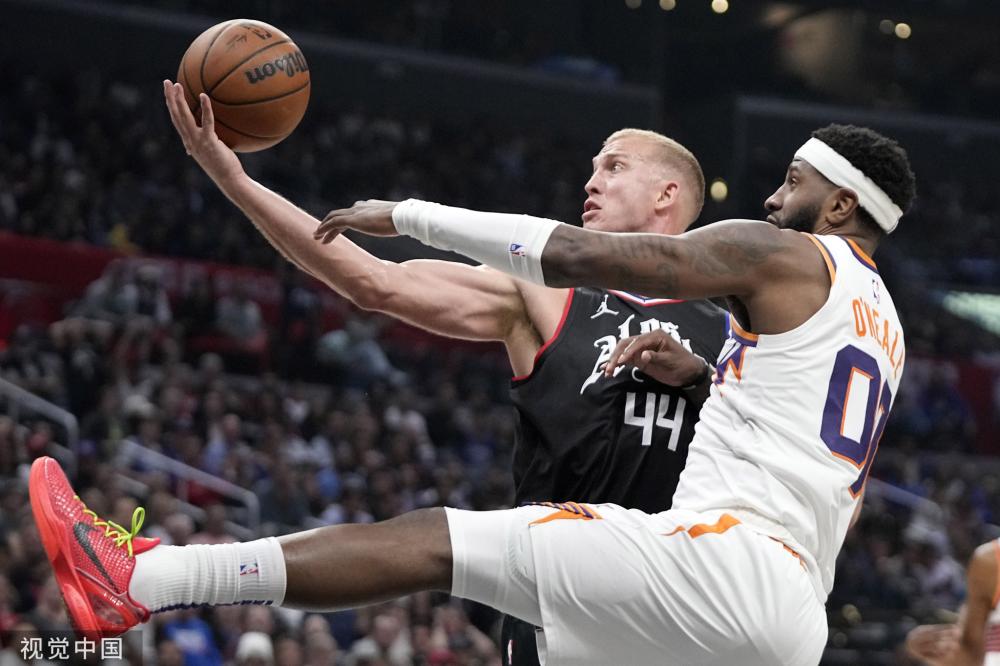 从中场的稳 从中场的稳